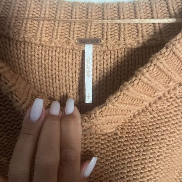 NWT Free People Alli V-Neck Sweater - Picture 8 of 10